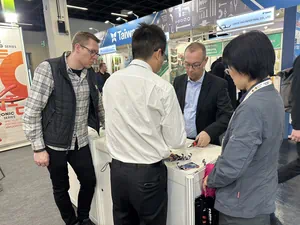 2024年國際工具科隆展現場：國內外買家於 DAIKEN 攤位諮詢的熱烈盛況