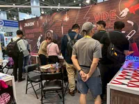 Salon de la quincaillerie de Taïwan (THS) 2025 : Scène animée d’acheteurs nationaux et étrangers en consultation sur le stand DAIKEN