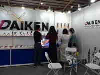 2022年台灣國際工具五金博覽會）現場：國內外買家於 DAIKEN 攤位諮詢的熱烈盛況